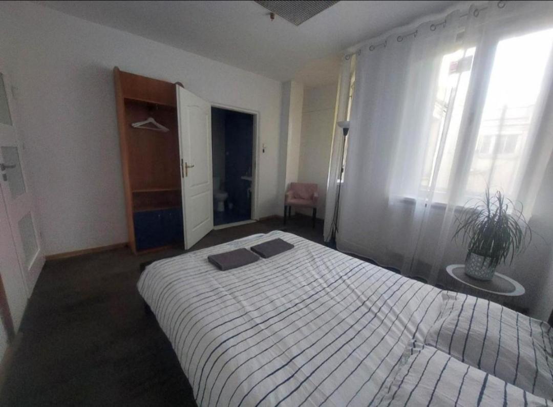 Centrum Artlwowska Varsó Szoba fotó